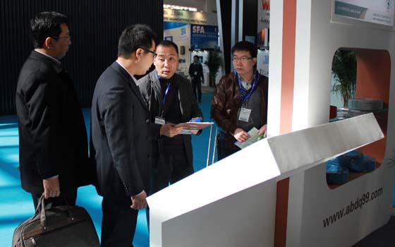 安邦集團參加中國（北京）國際供熱通風空調(diào)、衛(wèi)生潔具及城建設備與技術(shù)展會現(xiàn)場(圖4)